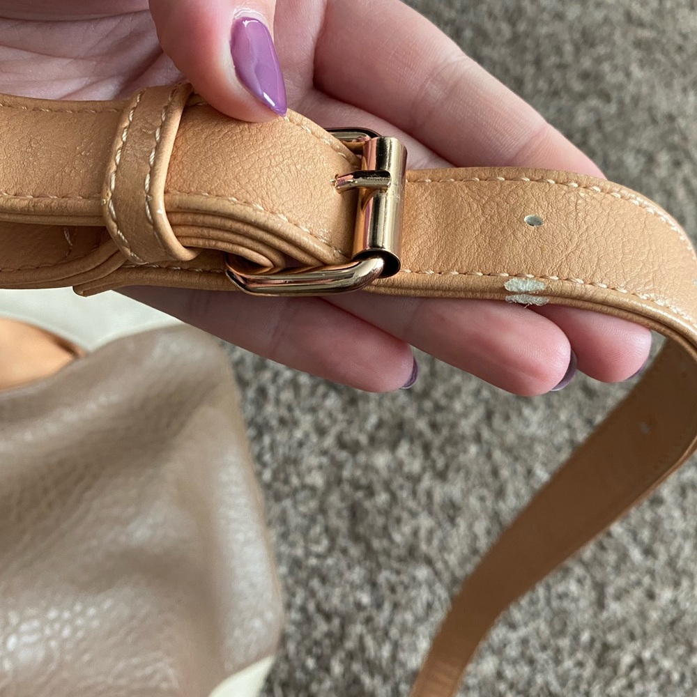 Purse - Picture 3 of 4